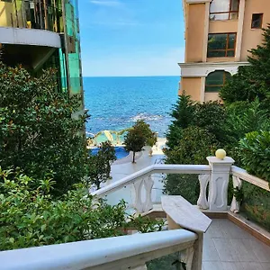 Apartament Elegantz Lamer, Varna